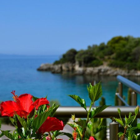 Prima Vista Beachfront Boutique Hotel Sívota Buitenkant foto