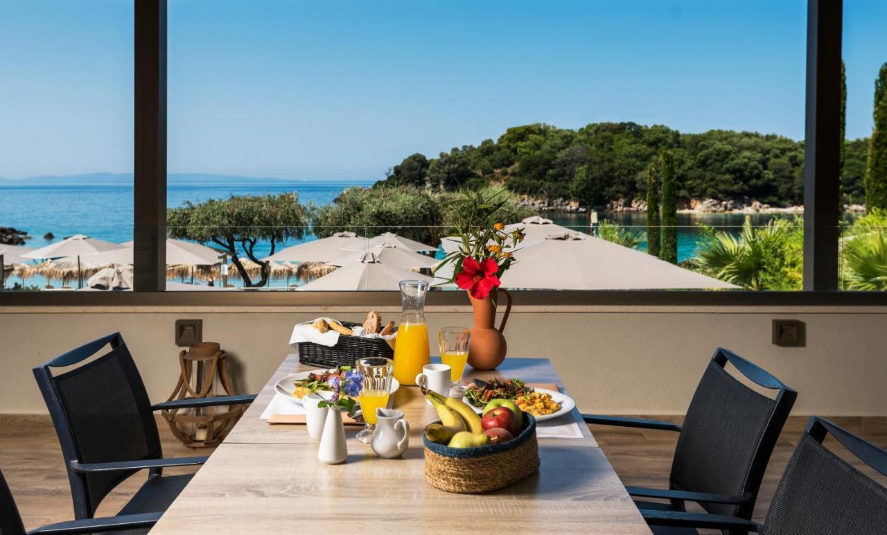 Prima Vista Beachfront Boutique Hotel Sívota Buitenkant foto